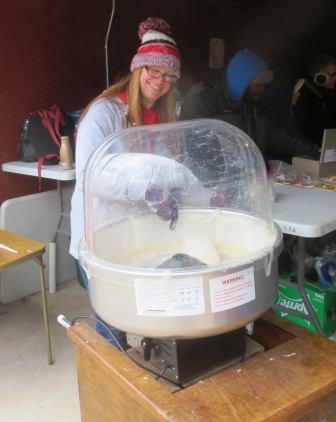 Maple Syrup Family Day - Making Cotton Candy